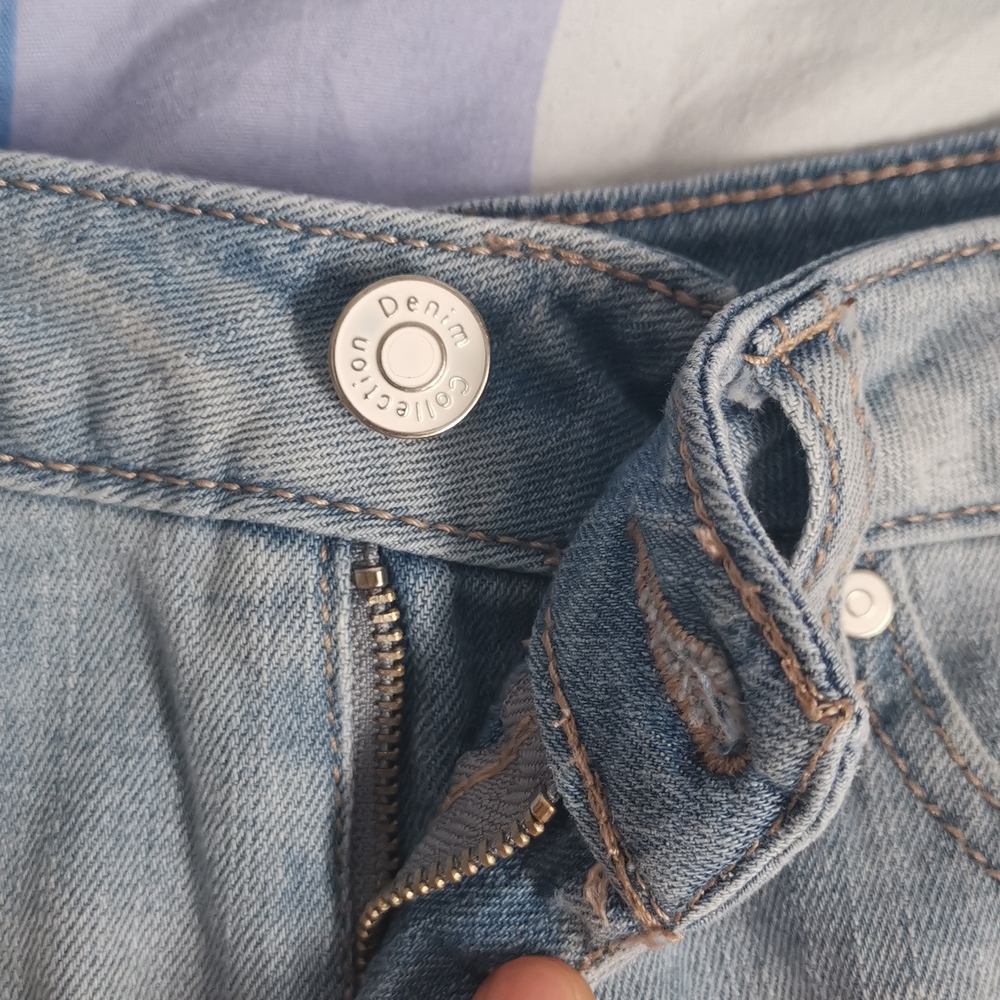 Denim Mini Short - Picture 5 of 5